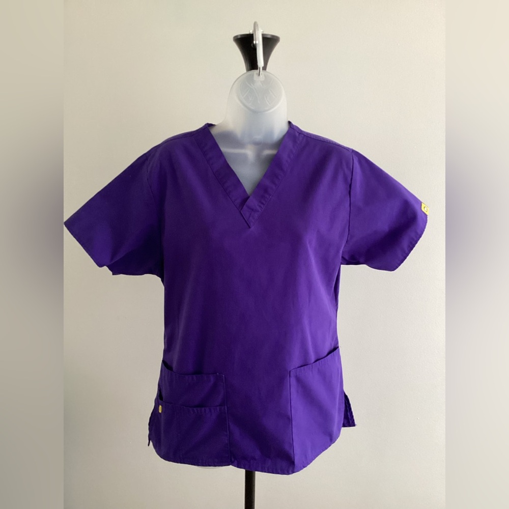 Wink V-Neck Scrub Top – Vibrant Purple – Women’s Small